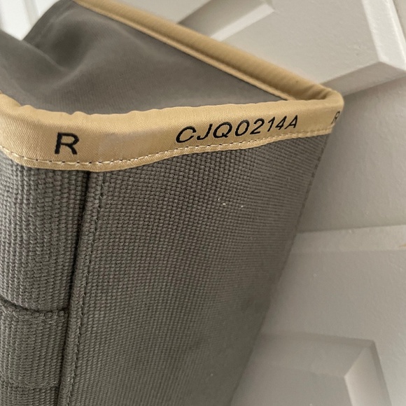 Marc Jacob’s Jacquard Medium Tote Bag - MEDIUM - Picture 9 of 10